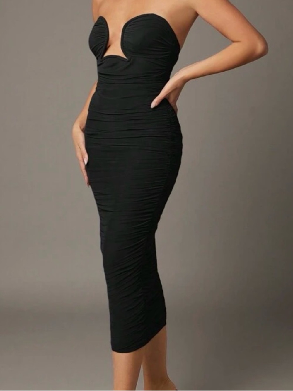 Silquee Solid Ruffle Bodycon Strapless Dress